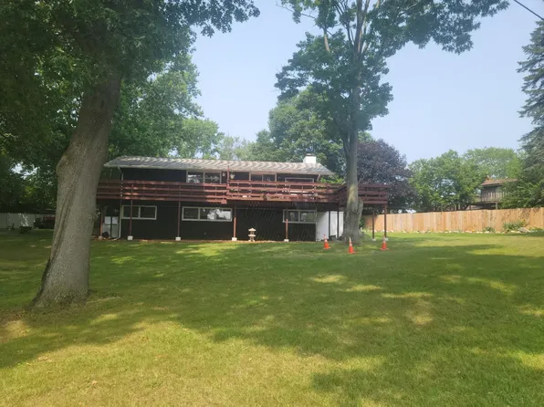 6383 W Bleck Rd, La Porte, IN 46350