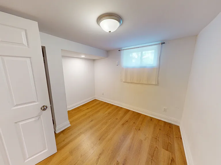 275 Oakwood Ave — Photo 40