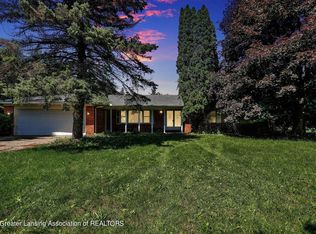 1005 E Twinbrook Dr, Dewitt, MI 48820
