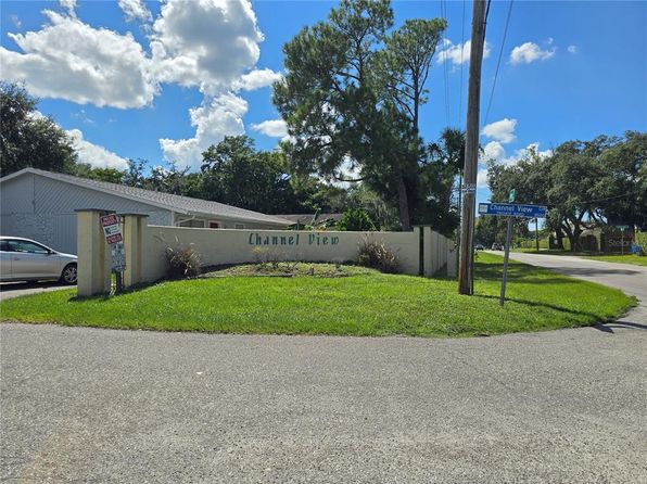 8528-8534 Channelview Cir, Tampa, FL 33614