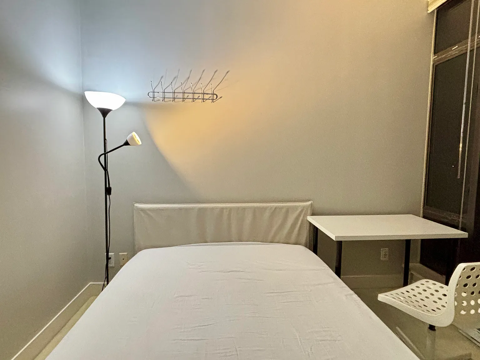 3 bed, 1190 sqft, $900 — Photo 4