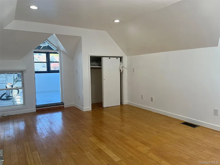 4312 157th St #2 — Photo 9