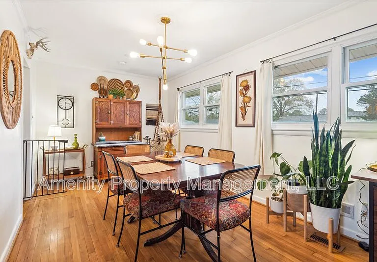 409 Caren Dr — Photo 12