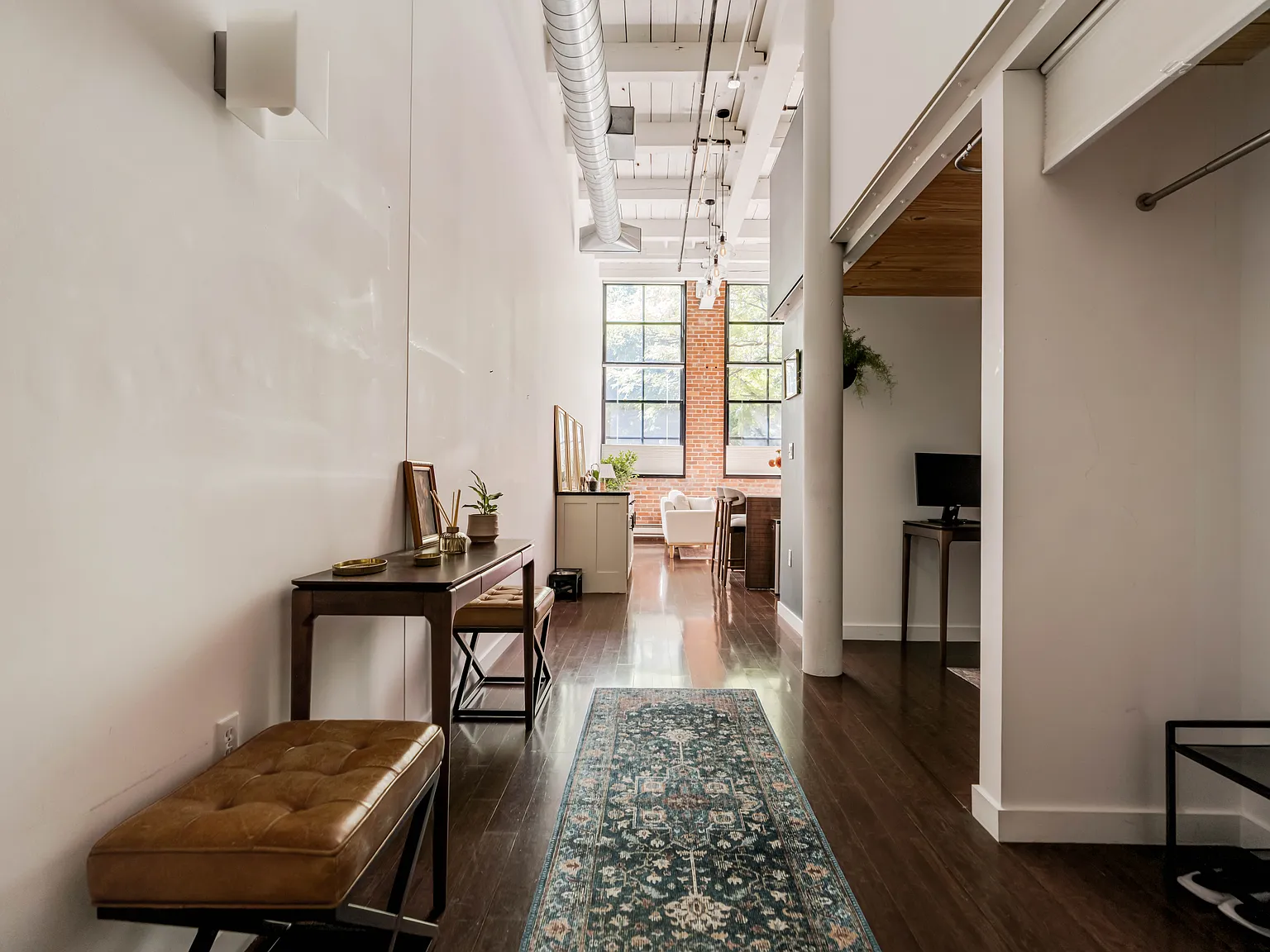 1 bed, 987 sqft, $5,000 — Photo 2