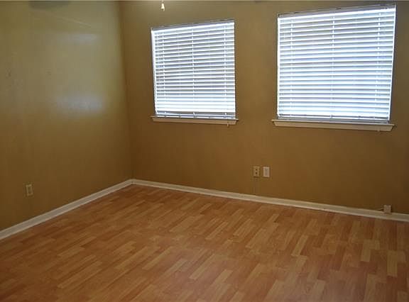 4th image of 1600 Marseille Dr APT 7