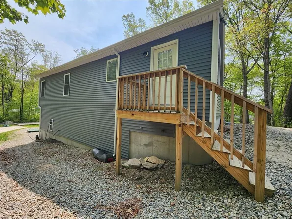 48 Staghead Dr, Pascoag, RI 02859