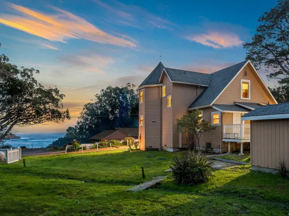45180 Headlands Drive, Mendocino, CA 95460