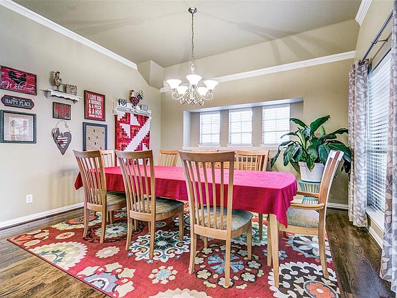5th image of 238 Country View Ln