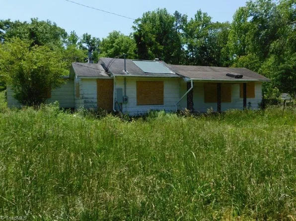 664 Farmer Rd, Denton, NC 27239