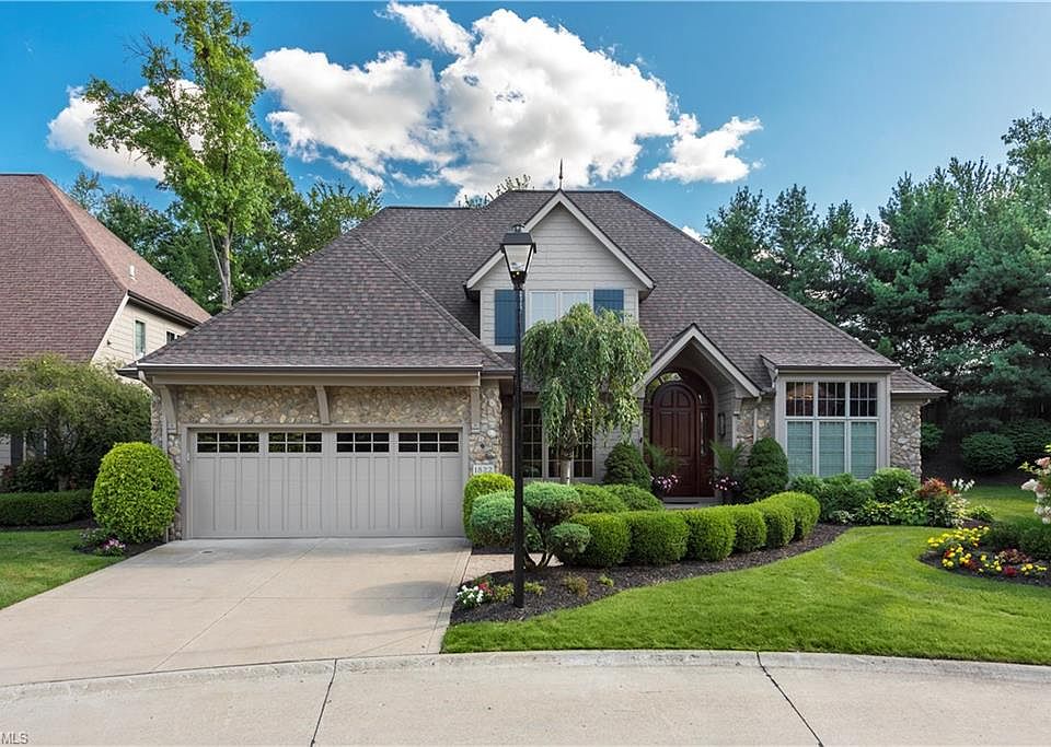 1st image of 1822 Century Oaks Dr #15