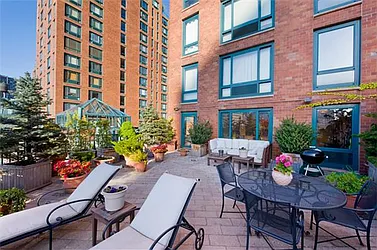 Rented by Hudson Real Estate International LLC
