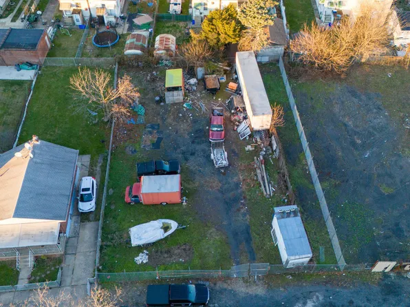 105 W Clarkson Ave, Philadelphia, PA 19120