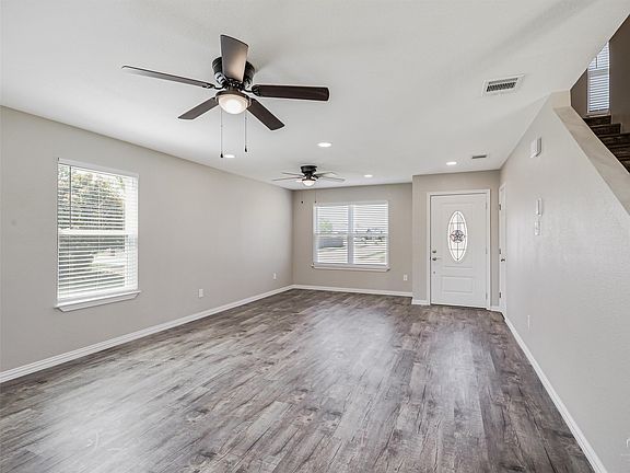 5th image of 316 Spurlock Dr