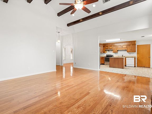 5th image of 807 Wildwood Ave