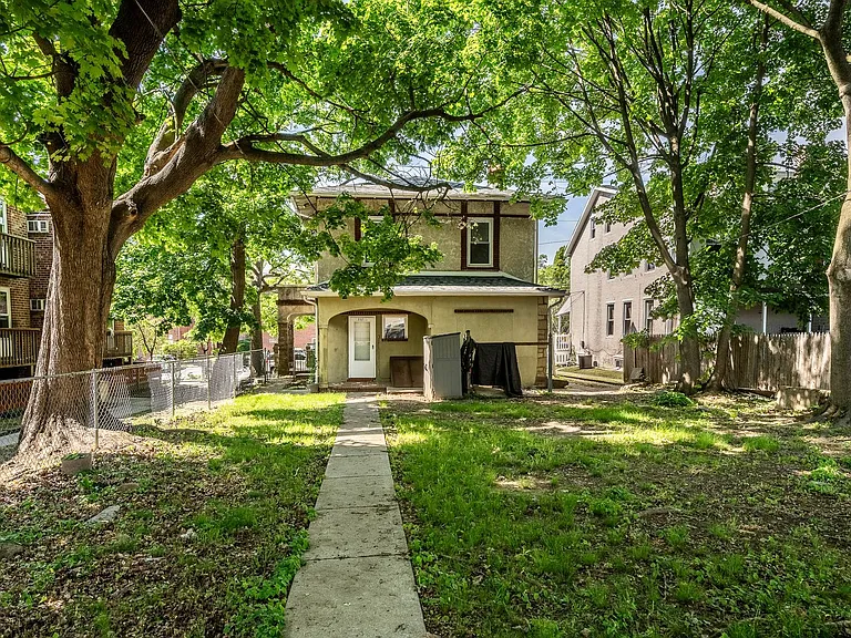 332 W Washington St — Photo 21