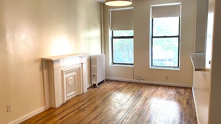 1st image of 305 E 119th St APT 2
