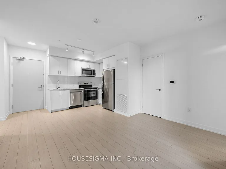 4010 Eglinton Ave W #607 — Photo 9