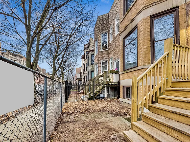 3554 N Wilton Ave #1 — Photo 40