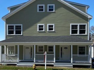 140 Main St, Upton, MA 01568