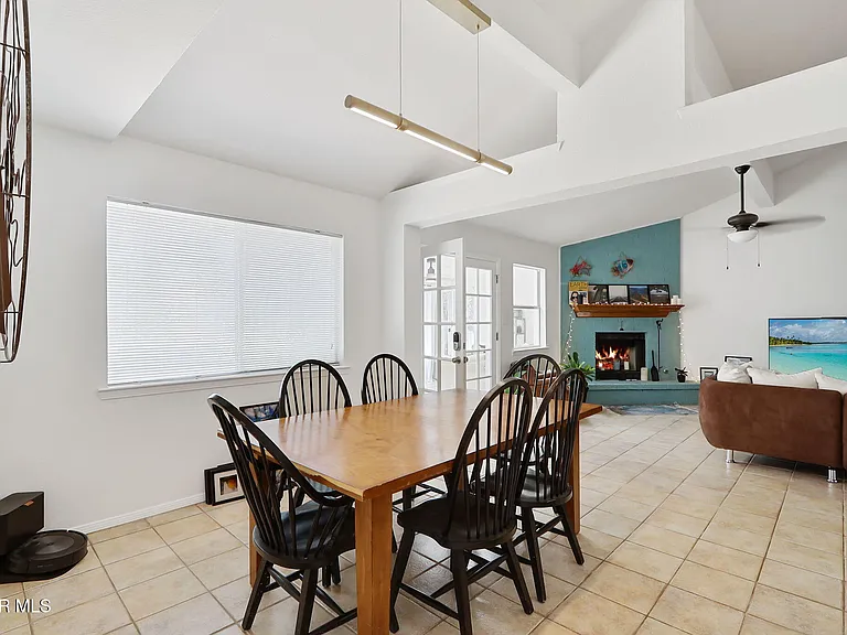 4348 Loma Hermosa Dr — Photo 14