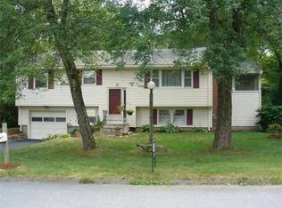 52 Arakelian Dr, Billerica, MA 01821