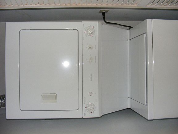 2nd image of 757 N Orleans St #1101