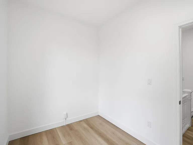 568 Hale Ave — Photo 67
