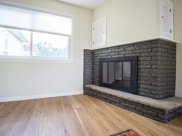1666 Beverly St — Photo 7