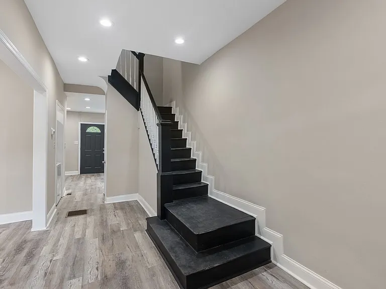 206 S Hilton St — Photo 5
