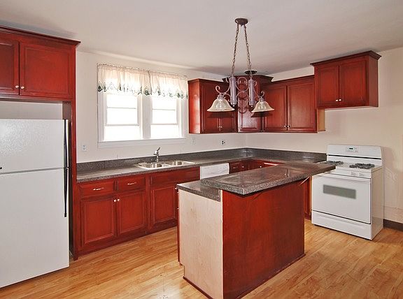 4th image of 5029 S Latrobe Ave