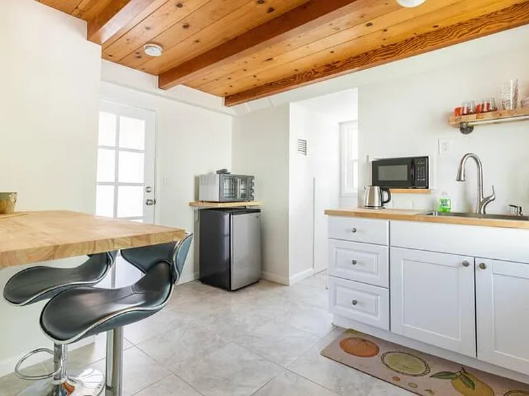 1014 Venus Way #A — Photo 3