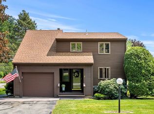 7 Cornwall Ln, Nashua, NH 03063