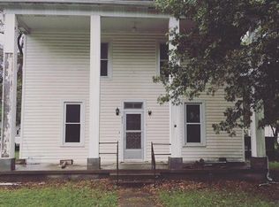 211 S 3rd St, Deepwater, MO 64740