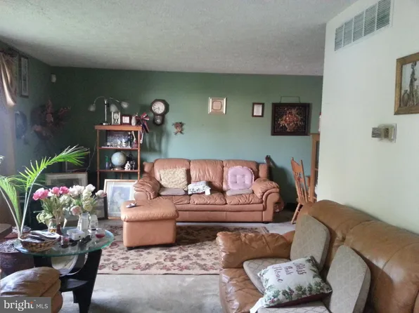 408 John Ave, Baltimore, MD 21221