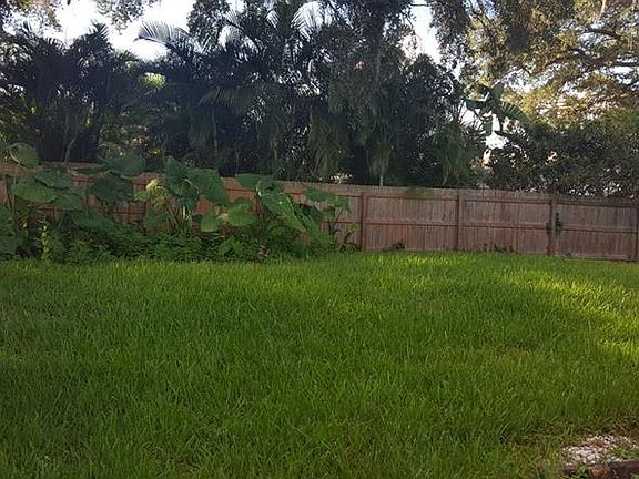 4th image of 1612 Sunnyhills Dr