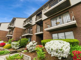500 Riverside Ave APT 2D, Lyndhurst, NJ 07071