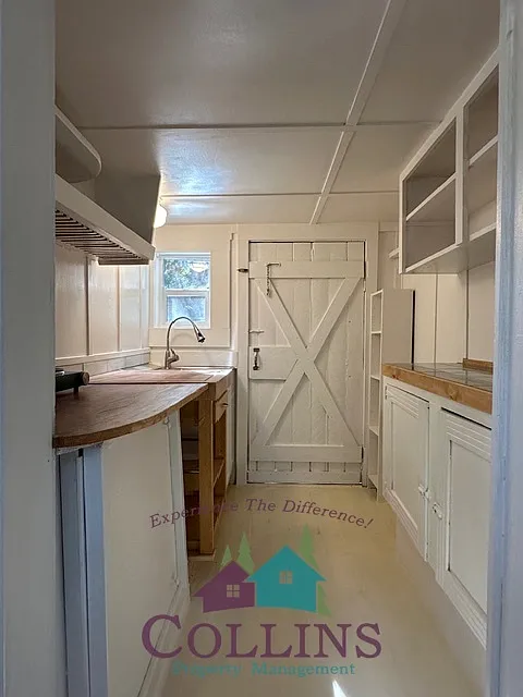 318 Nile Street Cottage - 1 — Photo 1