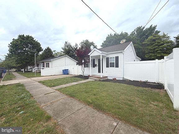 2nd image of 711 Asbury Ave