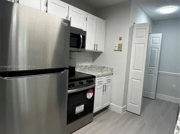 18310 NW 68th Ave APT C, Hialeah, FL 33015