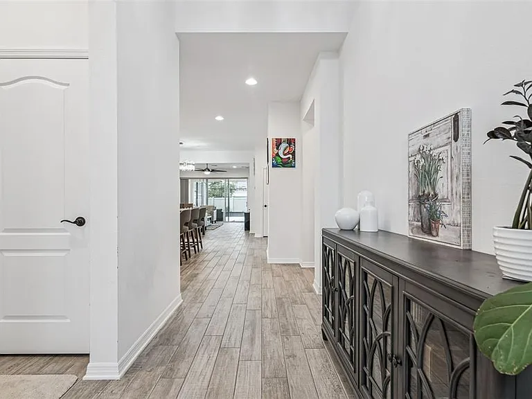 2615 Pinyonpine Ln — Photo 4