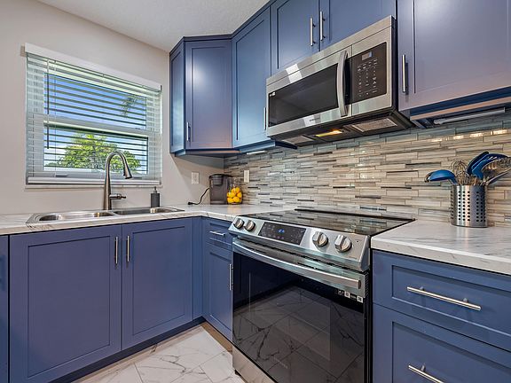 3rd image of 270 N High Point Boulevard #C