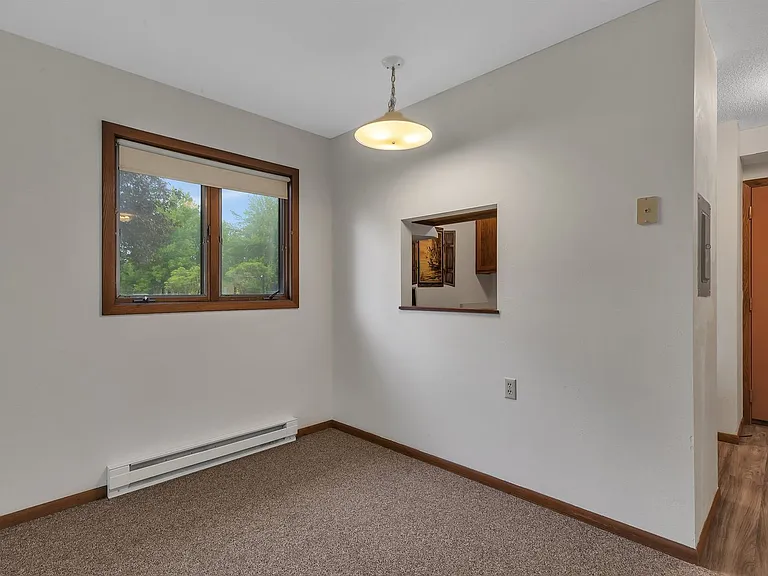 135 Dolphin Ave NE — Photo 9