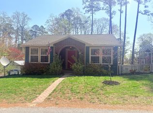 6183 Wallops Dr, Horntown, VA 23395