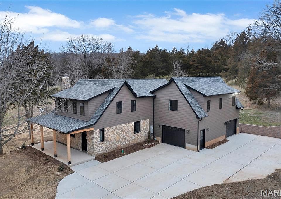 18531 S Fox Creek Ln, Pacific, MO 63069 | Zillow