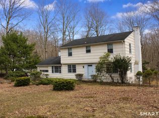 12 Sportsmans Hill Rd, Madison, CT 06443