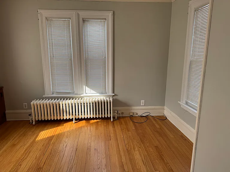 465 Hills St — Photo 34