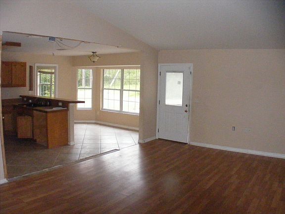 4th image of 2655 Race Track Road