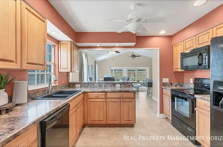 3613 57th Avenue Dr W — Photo 11