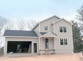 2 Kingwood Rd, Biddeford, ME 04005