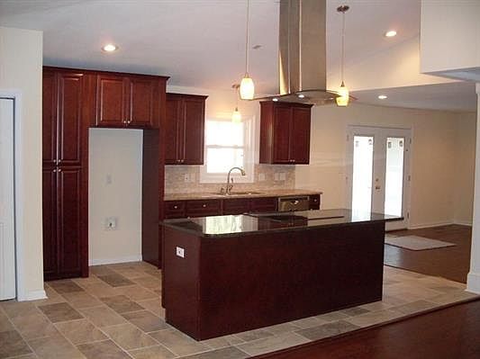 1st image of 16836 Aqua Ln